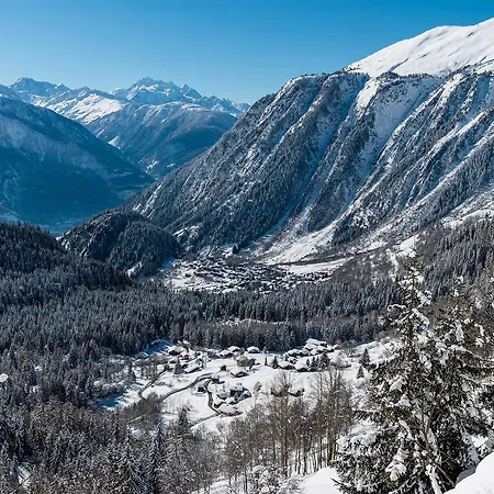 Christa Ch0 Nyaraló